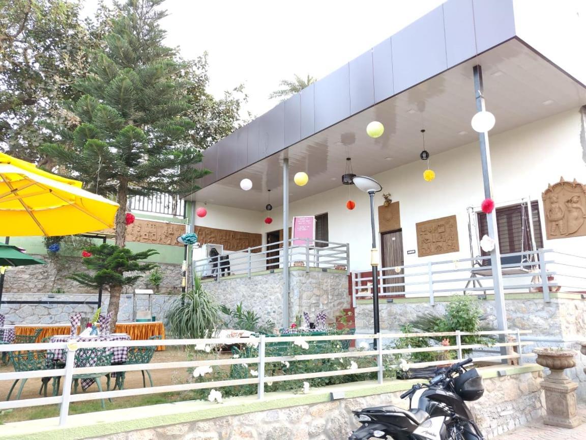 Hari Niwas - A Boutique Garden Resort Mount Abu Bagian luar foto
